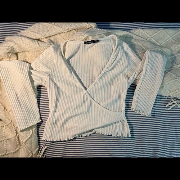 Boohoo criss cross top - Picture 2 of 3